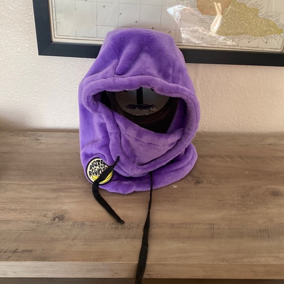 Notice the Reckless Snood - Picture 1 of 5